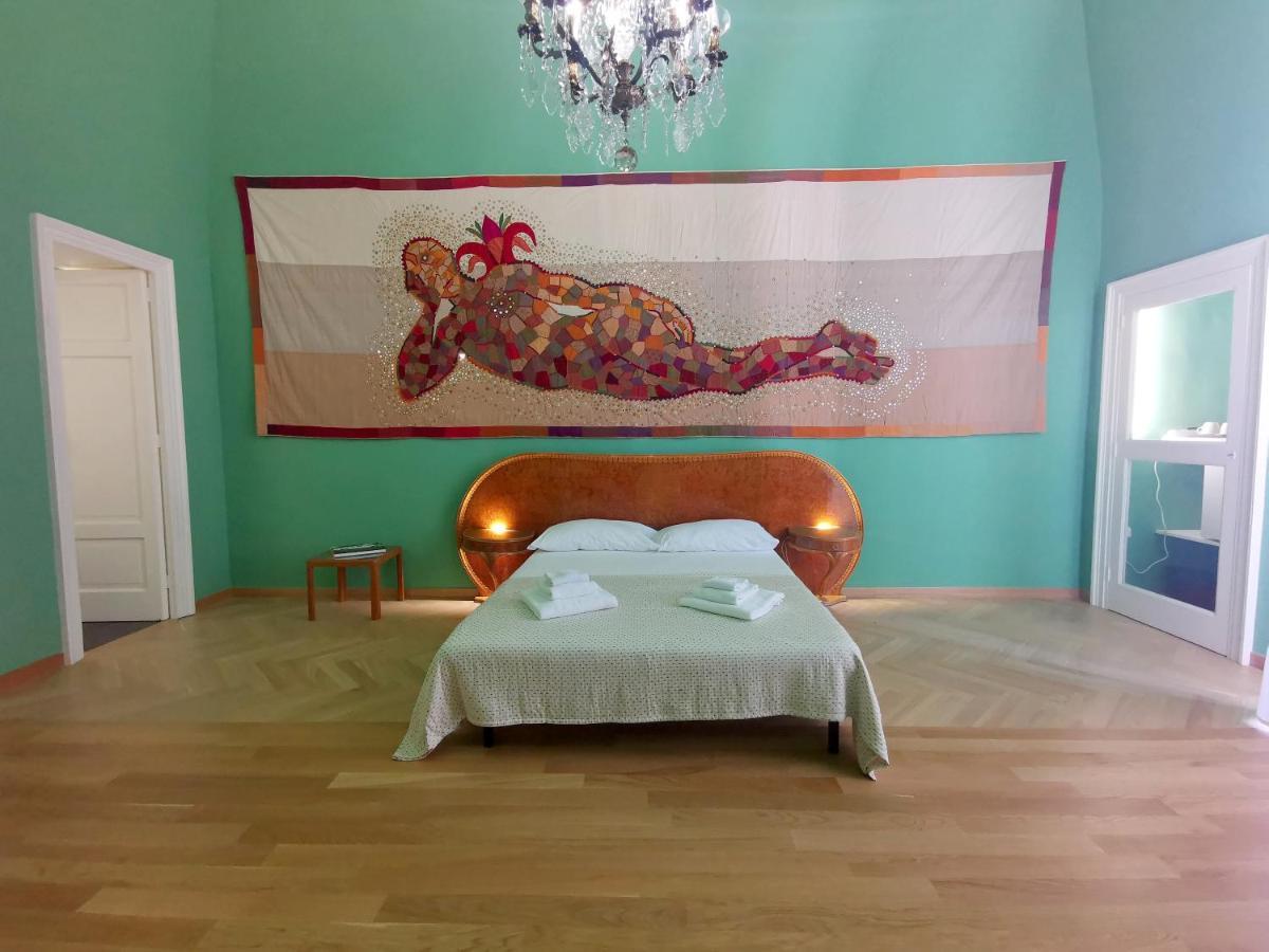 Speciale Tarshito Guesthouse Бари Экстерьер фото