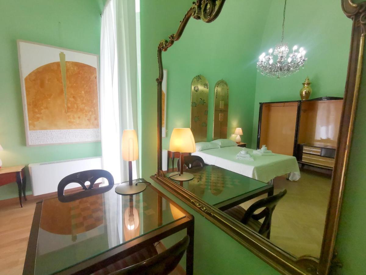 Speciale Tarshito Guesthouse Бари Экстерьер фото