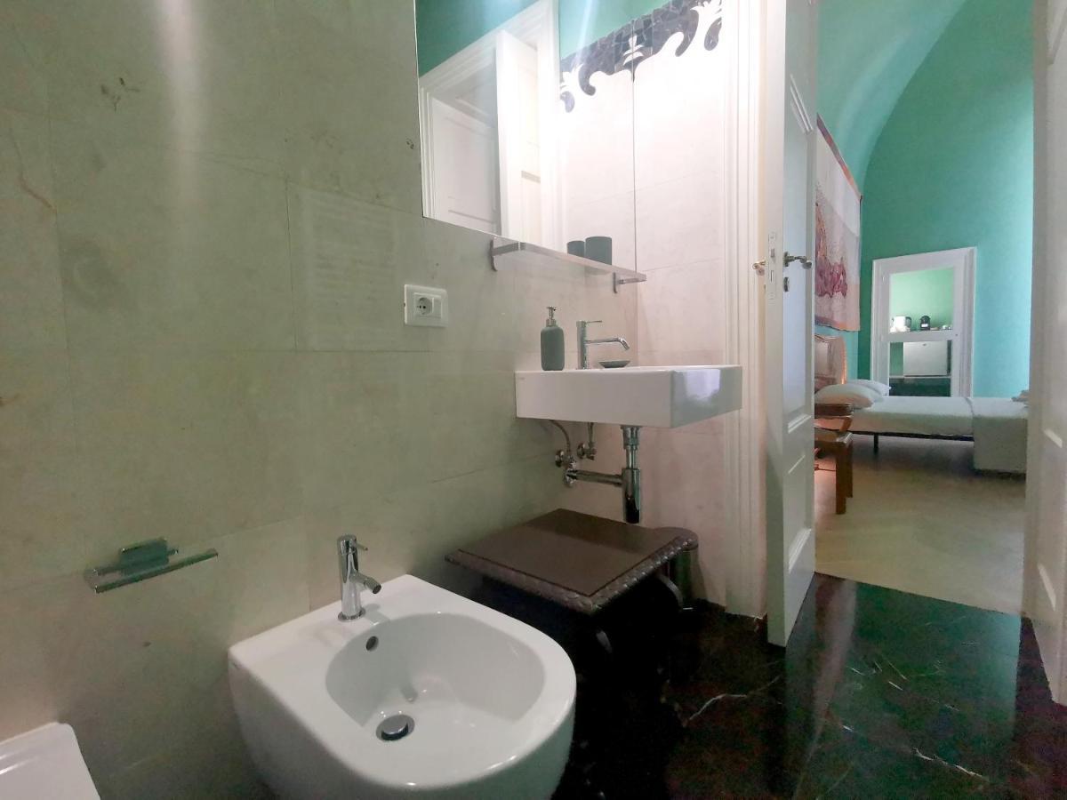 Speciale Tarshito Guesthouse Бари Экстерьер фото